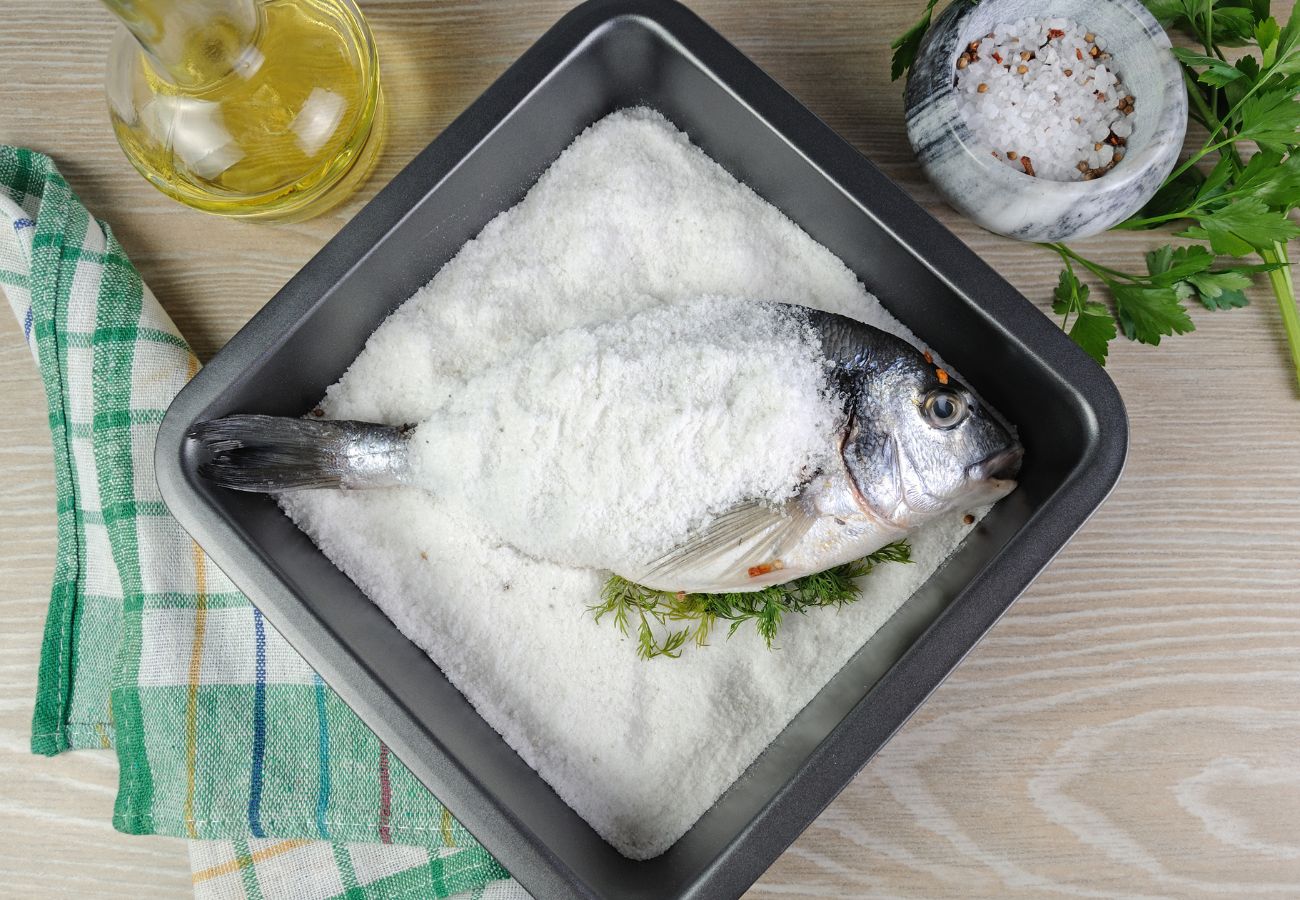 Dorada a la sal, receta deliciosa y fácil de pescado al horno